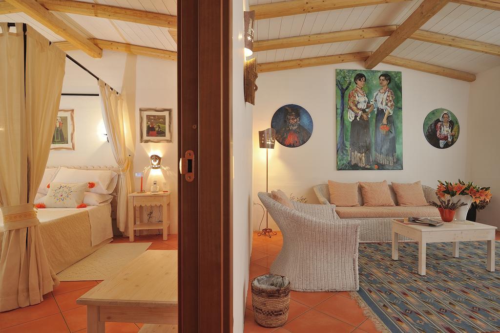 Hotel Eco Orlando Sardegna 4*